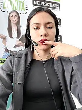 CHARLOTTE  05 online show from 11, 11, 2025