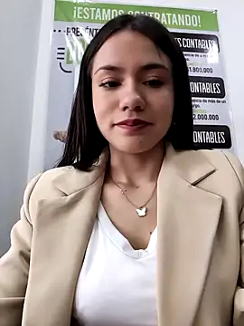 CHARLOTTE  05 online show from 5, 12, 2025