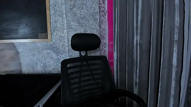 Zairaa Fox online show from 27, 11, 2025