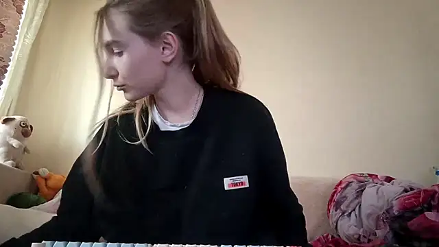 Nymera flare online show from 1, 10, 2025