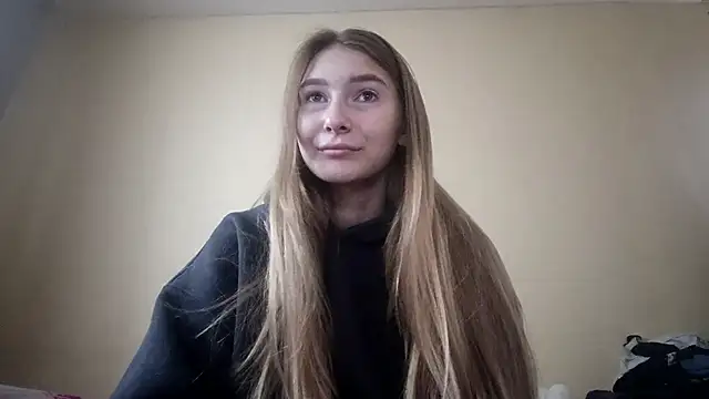 Nymera flare online show from 13, 11, 2025