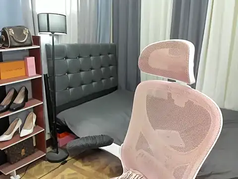 Seductive Margaux online show from 6, 3, 2026