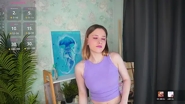 HollieCollelo online show from 12, 4, 2026