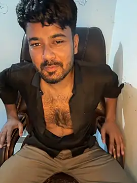 Snapshot of MeekBatgirl chatting on 8, 10, 2025 MeekBatgirl online show from 8, 10, 2025