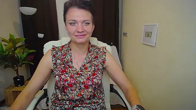 AvaSaturnian online show from 9, 9, 2025