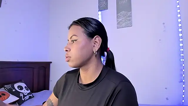 Michluxe 69 online show from 9, 11, 2025