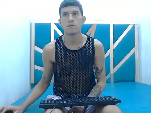 Snapshot of dilan_abraham12 chatting on 8, 9, 2025 dilan abraham12 online show from 8, 9, 2025