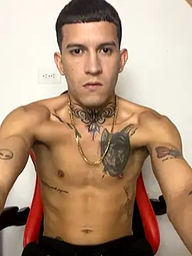 Snapshot of dilan_abraham12 chatting on 7, 10, 2025 dilan abraham12 online show from 7, 10, 2025