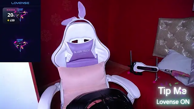 Snapshot of Violet-Flow chatting on 14, 10, 2025 Violet-Flow online show from 14, 10, 2025