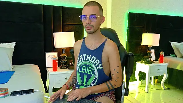 HairyDiamond  online show from 22, 9, 2025