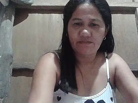 Snapshot of hotmama_063 chatting on 21, 5, 2026 hotmama 063 online show from 21, 5, 2026
