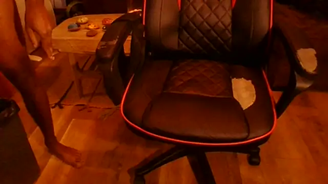 couple2612 online show from 17, 11, 2025