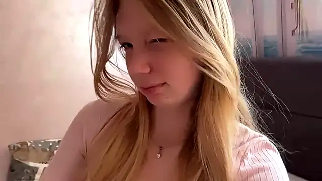 Snapshot of Sweet_horizon chatting on 14, 9, 2025 Sweet horizon online show from 14, 9, 2025