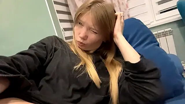 Snapshot of Sweet_horizon chatting on 15, 10, 2025 Sweet horizon online show from 15, 10, 2025