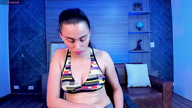 sofiapalacioss online show from 18, 9, 2025