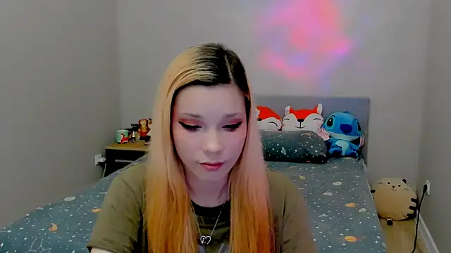 Snapshot of Kitten_Alissa chatting on 3, 10, 2025 Kitten Alissa online show from 3, 10, 2025