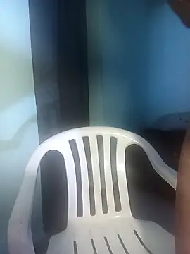 Kristal Bronw Lawren online show from 17, 4, 2026