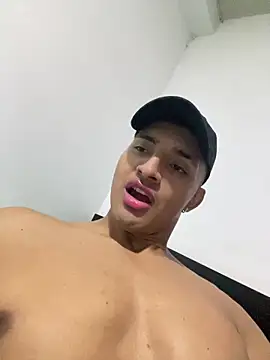 Snapshot of Smith_Fitness chatting on 4, 10, 2025 Smith Fitness online show from 4, 10, 2025