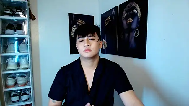 Snapshot of KentAivan chatting on 28, 9, 2025 KentAivan online show from 28, 9, 2025