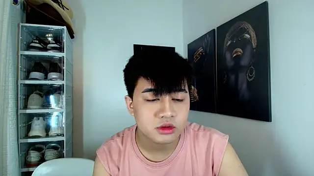 Snapshot of KentAivan chatting on 5, 10, 2025 KentAivan online show from 5, 10, 2025