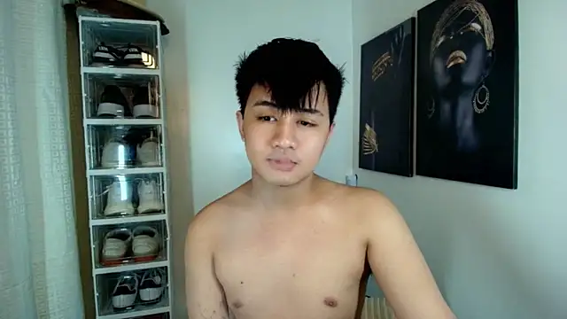 Snapshot of KentAivan chatting on 11, 10, 2025 KentAivan online show from 11, 10, 2025