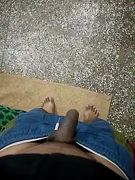 sexy couple 38 online show from 7, 1, 2026