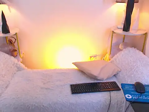 Snapshot of Alluring_Carmela chatting on 2, 2, 2026 Alluring Carmela online show from 2, 2, 2026