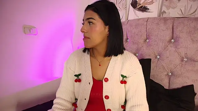 Dulce Bella  online show from 3, 2, 2026