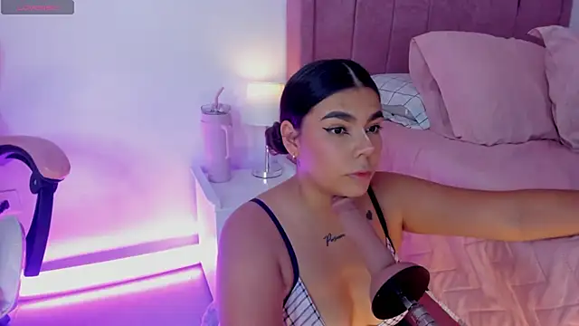 AliceThundeer online show from 12, 11, 2025