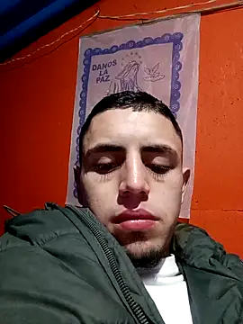 Snapshot of 1C2AM22 chatting on 18, 9, 2025 1C2AM22 online show from 18, 9, 2025