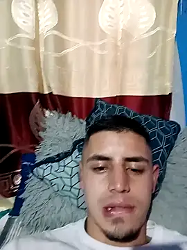 Snapshot of 1C2AM22 chatting on 6, 10, 2025 1C2AM22 online show from 6, 10, 2025