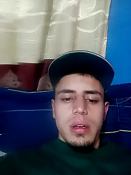 Snapshot of 1C2AM22 chatting on 17, 10, 2025 1C2AM22 online show from 17, 10, 2025