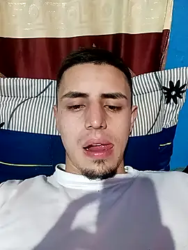 Snapshot of 1C2AM22 chatting on 11, 11, 2025 1C2AM22 online show from 11, 11, 2025