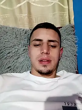 Snapshot of 1C2AM22 chatting on 12, 11, 2025 1C2AM22 online show from 12, 11, 2025