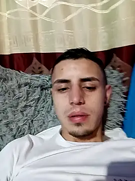 Snapshot of 1C2AM22 chatting on 20, 11, 2025 1C2AM22 online show from 20, 11, 2025