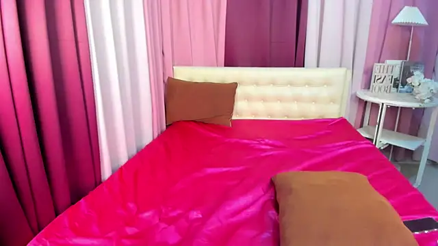 Chantalriches online show from 8, 11, 2025