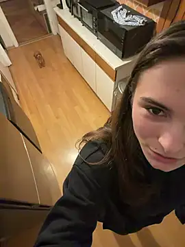 SophiiaStarr online show from 20, 4, 2026