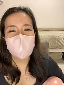 NATSUMI00 online show from 3, 12, 2025