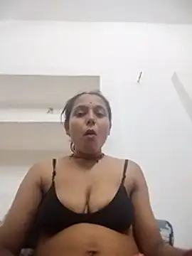 Snapshot of Sonam_shinde chatting on 4, 5, 2026 Sonam shinde online show from 4, 5, 2026