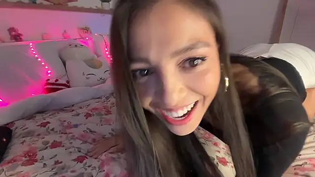 keirasworld online show from 4, 11, 2025