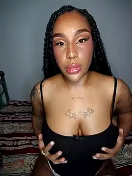 Snapshot of Queen_Amara chatting on 23, 4, 2026 Queen Amara online show from 23, 4, 2026