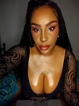 Snapshot of Queen_Amara chatting on 10, 5, 2026 Queen Amara online show from 10, 5, 2026
