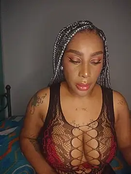 Snapshot of Queen_Amara chatting on 4, 6, 2026 Queen Amara online show from 4, 6, 2026