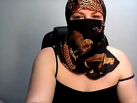 Snapshot of EllaLove2277 chatting on 2, 5, 2026 EllaLove2277 online show from 2, 5, 2026