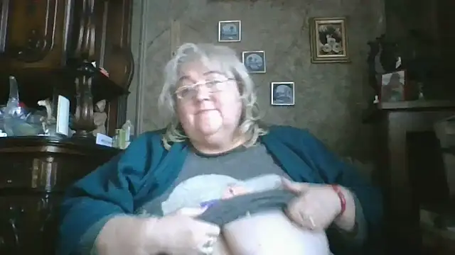 Snapshot of Lala-Love56 chatting on 27, 10, 2025 Lala-Love56 online show from 27, 10, 2025