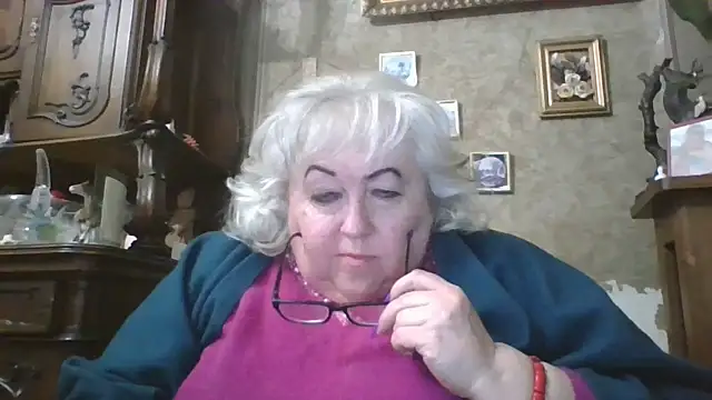 Snapshot of Lala-Love56 chatting on 28, 10, 2025 Lala-Love56 online show from 28, 10, 2025