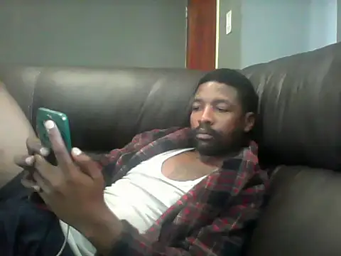 Snapshot of TopssyKreet chatting on 8, 11, 2025 TopssyKreet online show from 8, 11, 2025