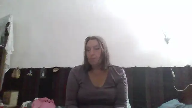 Snapshot of AnnaLive570 chatting on 10, 7, 2026 AnnaLive570 online show from 10, 7, 2026