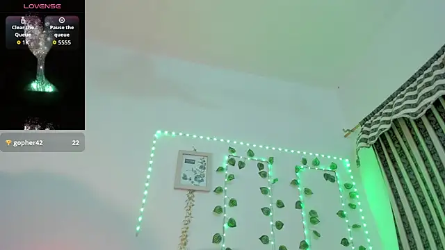 roselyn caprice online show from 25, 3, 2026