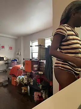 littyleesh1 online show from 26, 3, 2026